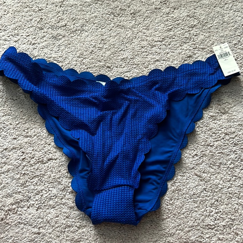 Scallop bathing suit bottoms